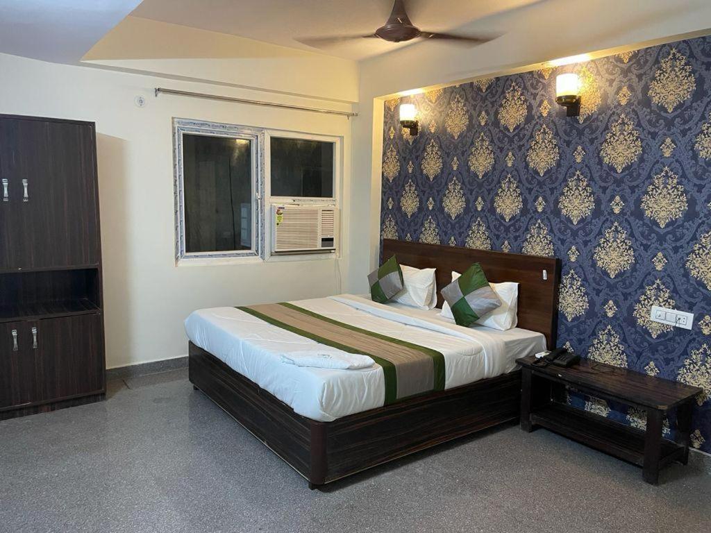 אגרה Hotel Dream Taj Family Rooms 200Mtr From Taj Mahal מראה חיצוני תמונה